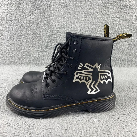 DR MARTENS X KEITH HARING 1460Y BOOTS TODDLER SIZE 2 KIDS LEATHER LACE UP PRINT - Picture 5 of 16